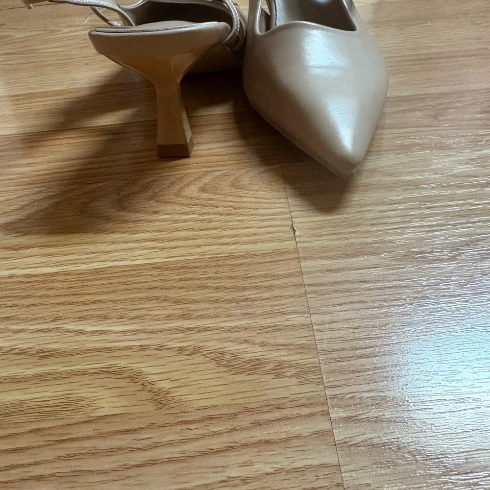 Elegant Tan Women's Slingback Shoes - Picture 7 of 7